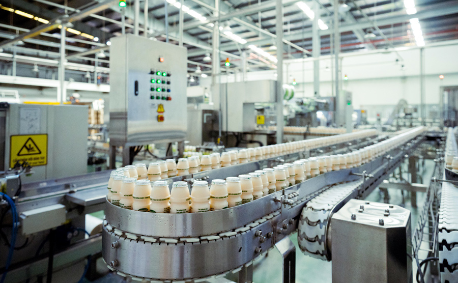 Với 13 nhà máy hiện đại, Vinamilk hiện có thể sản xuất hơn 28 triệu hộp sữa mỗi ngày - Ảnh 6