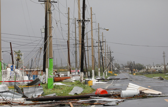 Siêu bão Maria đánh sập mạng lưới điện vùng lãnh thổ Puerto Rico của Mỹ - Ảnh 3