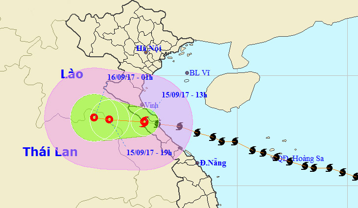 Bão số 10 đã đi vào các tỉnh Hà Tĩnh - Quảng Bình, Hà Nội mưa to - Ảnh 1