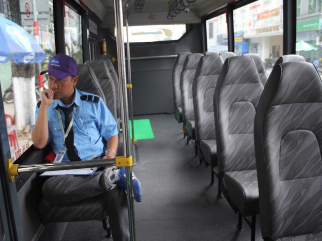 Xe buýt nội thành Đà Nẵng chạy mãi vẫn vắng khách - Ảnh 3