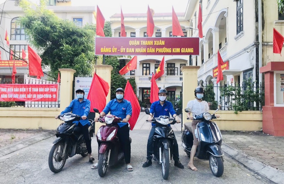 Chùm ảnh: Quận Thanh Xuân chấp hành nghiêm, dừng các hoạt động kinh doanh dịch vụ không thiết yếu - Ảnh 1