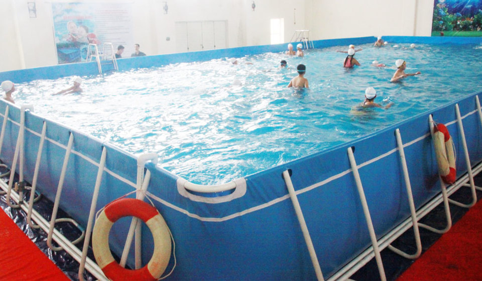 Phòng, chống đuối nước cho trẻ em tại Đông Anh: Hiệu quả từ bể bơi thông minh - Ảnh 1