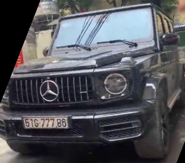 Hà Nội: Phát hiện siêu xe Mercedes G63 mang biển số giả - Ảnh 1