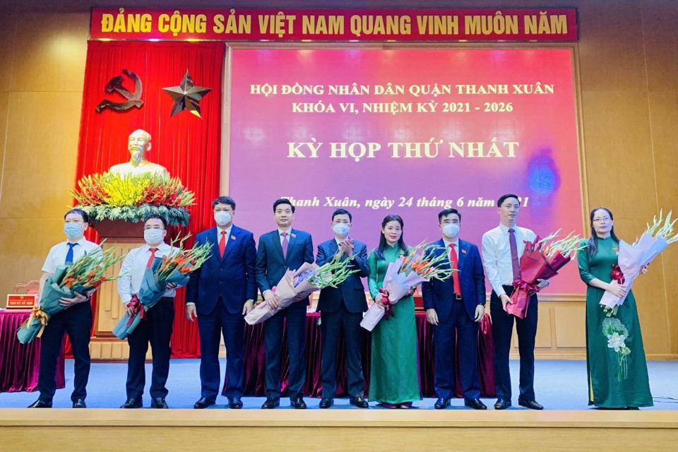 Ông Nguyễn Việt Hà giữ chức Chủ tịch HĐND quận Thanh Xuân khóa VI - Ảnh 3