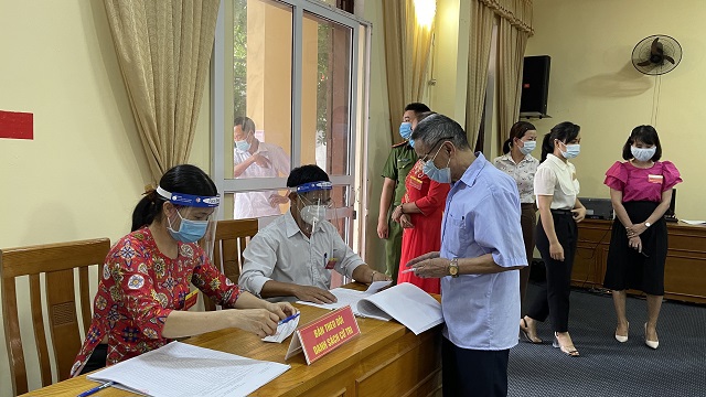 Hơn 5,4 triệu cử tri Thủ đô Hà Nội náo nức đi bầu cử đại biểu Quốc hội và HĐND các cấp nhiệm kỳ 2021 - 2026 - Ảnh 127