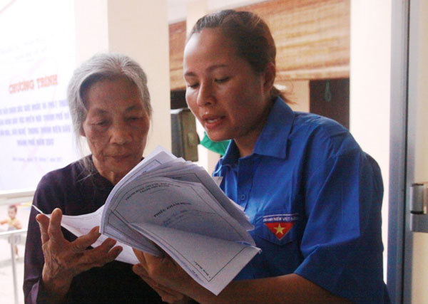 Khám sức khỏe, cấp phát thuốc miễn phí cho 1.400 đồng bào dân tộc huyện Ba Vì - Ảnh 3