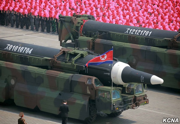 Năng lực thực sự của tên lửa Hwasong-12 Triều Tiên định bắn tới Guam - Ảnh 1