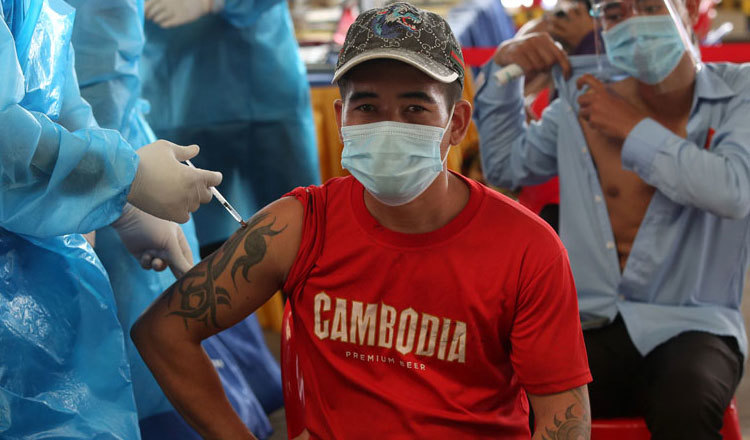 Campuchia gần đạt 80% mục tiêu tiêm vaccine, Thái Lan lập kỷ lục số ca nhiễm Covid-19 mới - Ảnh 1