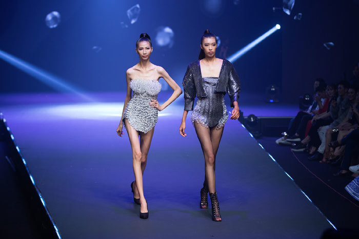 Những đôi chân “gây bão” của Vietnam’s next top model 2017 - Ảnh 3