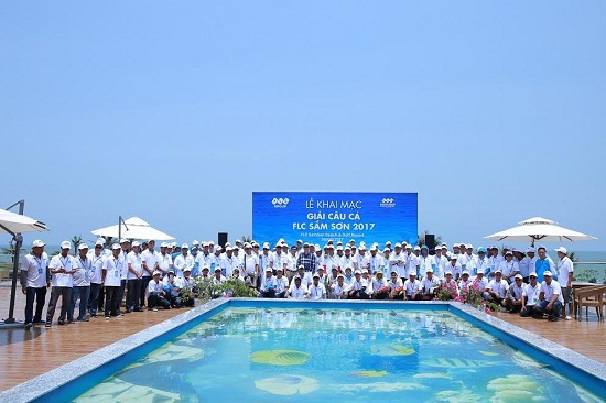150 cần thủ tranh tài trong Giải câu cá FLC Sầm Sơn 2017 - Ảnh 1