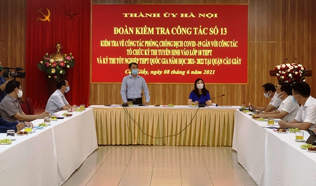 Phó Chủ tịch UBND TP Nguyễn Trọng Đông kiểm tra công tác phòng, chống dịch gắn với tổ chức kỳ thi vào lớp 10 tại quận Cầu Giấy - Ảnh 4