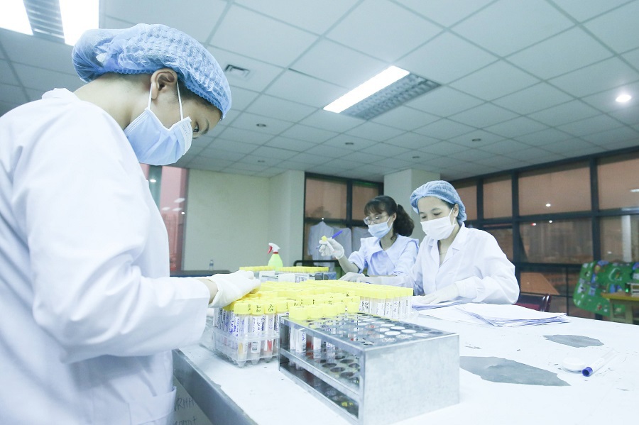 Bảo vệ Bệnh viện Bắc Thăng Long được xác định lây bệnh từ con trai là BN15215 - Ảnh 1