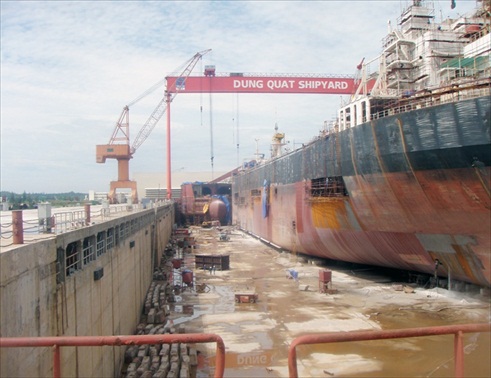 Tập đoàn Dầu khí Việt Nam xin phá sản Nhà máy đóng tàu Dung Quất - Ảnh 1