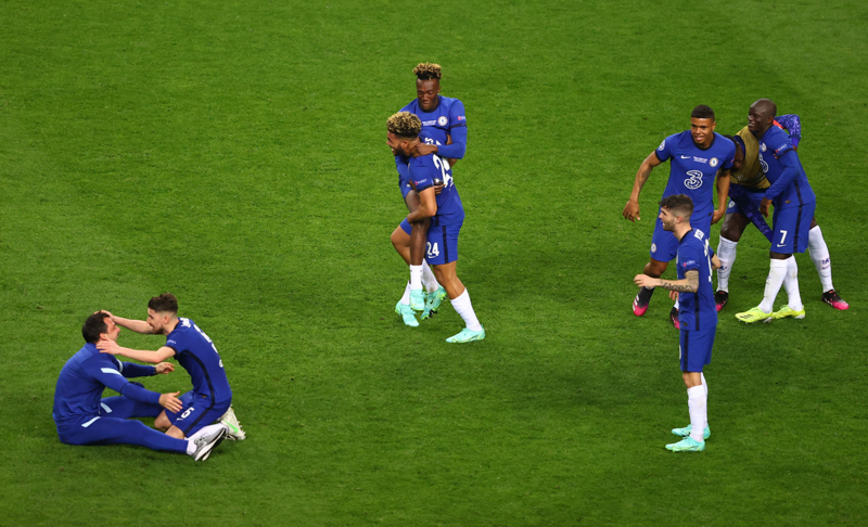 Màn ăn mừng đầy cảm xúc của Chelsea sau khi vô địch Champions League - Ảnh 2