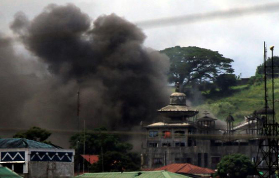 Philippines tuyên bố phiến quân Maute đã bị "dồn vào chân tường" - Ảnh 1