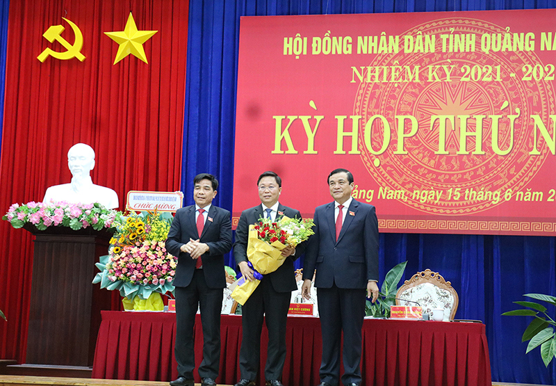Ông Lê Trí Thanh tiếp tục được bầu làm Chủ tịch UBND tỉnh Quảng Nam - Ảnh 2