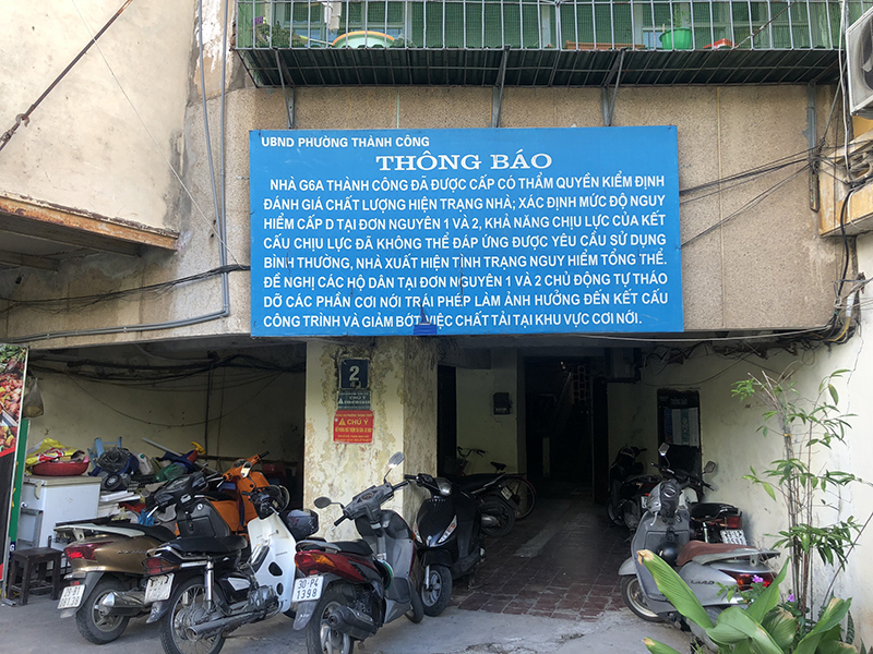 Hà Nội: Cận cảnh 2 tòa chung cư cũ xuống cấp nguy hiểm cấp D - Ảnh 5