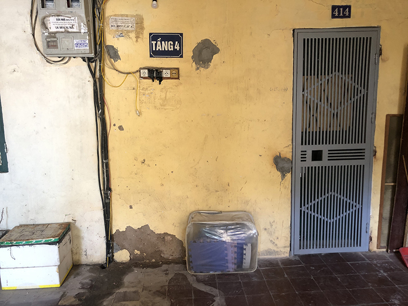 Hà Nội: Cận cảnh 2 tòa chung cư cũ xuống cấp nguy hiểm cấp D - Ảnh 7