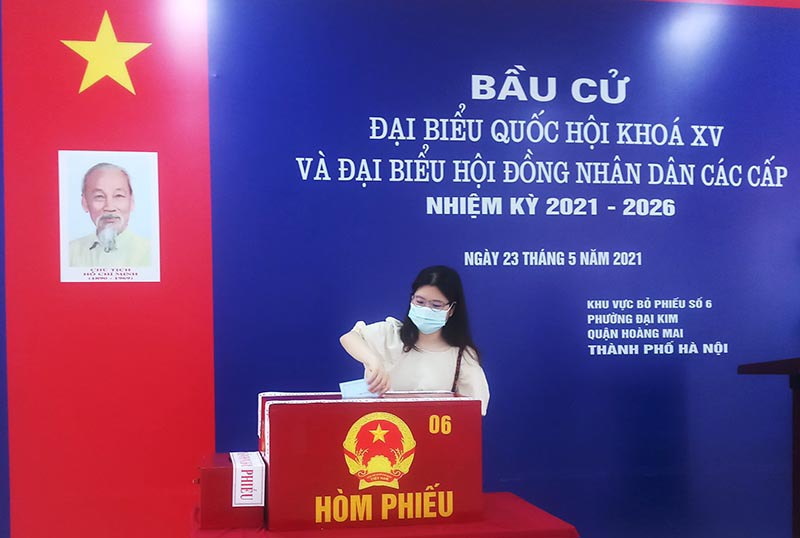 Quận Hoàng Mai: Cử tri Tổ dân phố số 34, phường Đại Kim phấn khởi thực hiện quyền bầu cử - Ảnh 10