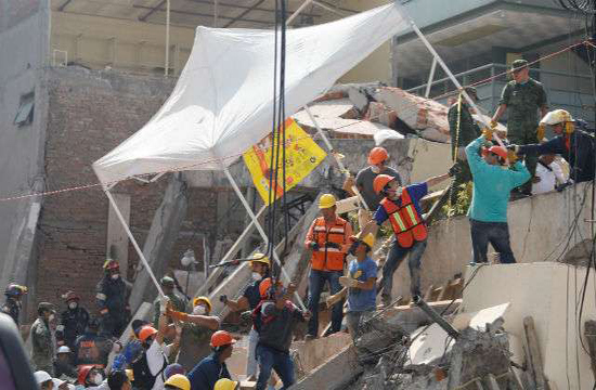 50 người được cứu sống sau thảm họa động đất ở Mexico - Ảnh 1