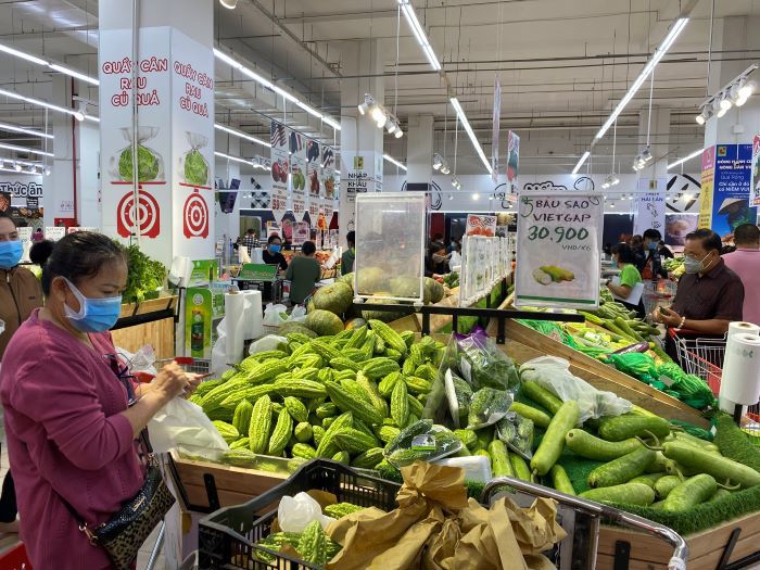 Bình Dương: Các siêu thị bảo đảm hàng hóa dồi dào, khuyến mãi, giảm giá - Ảnh 1