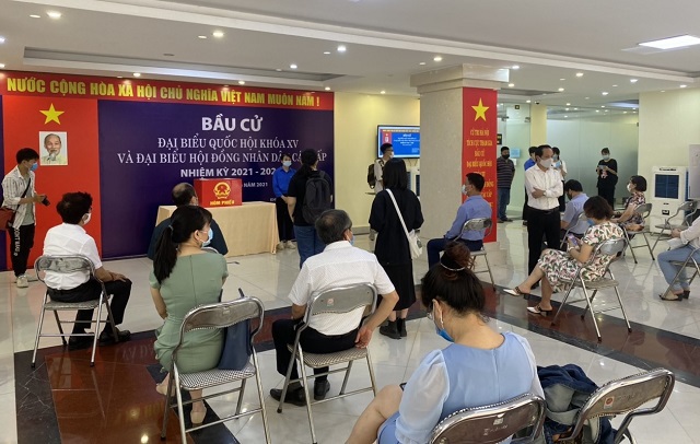 Hơn 5,4 triệu cử tri Thủ đô Hà Nội náo nức đi bầu cử đại biểu Quốc hội và HĐND các cấp nhiệm kỳ 2021 - 2026 - Ảnh 86