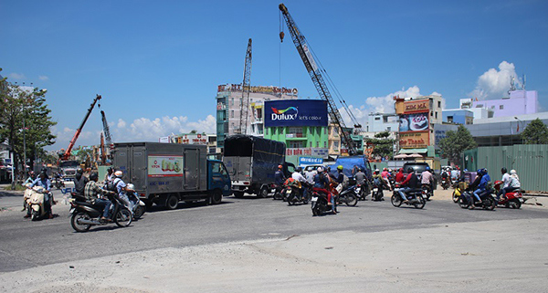 Đà Nẵng: APEC cận kề công trình hầm chui còn ngổn ngang - Ảnh 2
