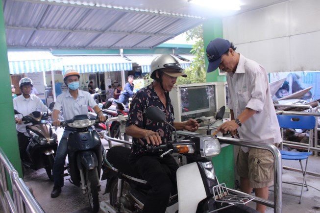 Thực hư chuyện Đà Nẵng thu tiền vé xe tại cơ sở y tế công lập - Ảnh 1