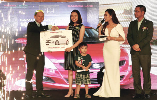 Mua nhà của Gamuda Land Việt Nam trúng thưởng ô tô Mercedes - Ảnh 1