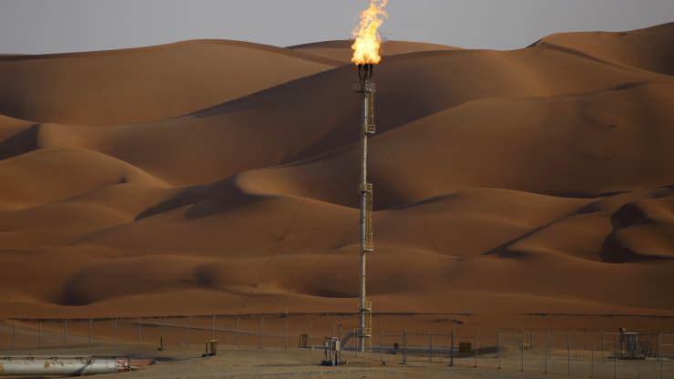Lo ngại về cuộc chiến giá dầu do nội bộ OPEC lục đục - Ảnh 1
