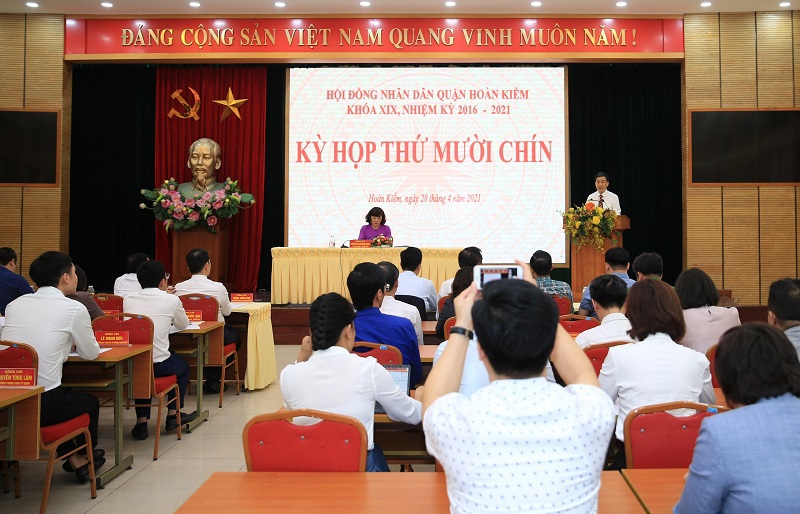 Ông Nguyễn Quốc Hoàn làm Phó Chủ tịch UBND quận Hoàn Kiếm - Ảnh 1