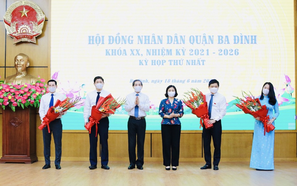 Ông Nguyễn Công Thành tái đắc cử chức danh Chủ tịch HĐND quận Ba Đình - Ảnh 5