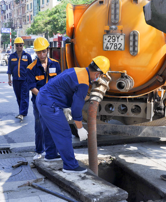 Bảo đảm an toàn cho người dân trong mùa mưa bão - Ảnh 1