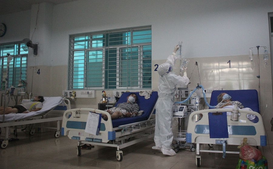Thầy thuốc Thái Nguyên xung phong vào tâm dịch TP Hồ Chí Minh cứu bệnh nhân nặng - Ảnh 1
