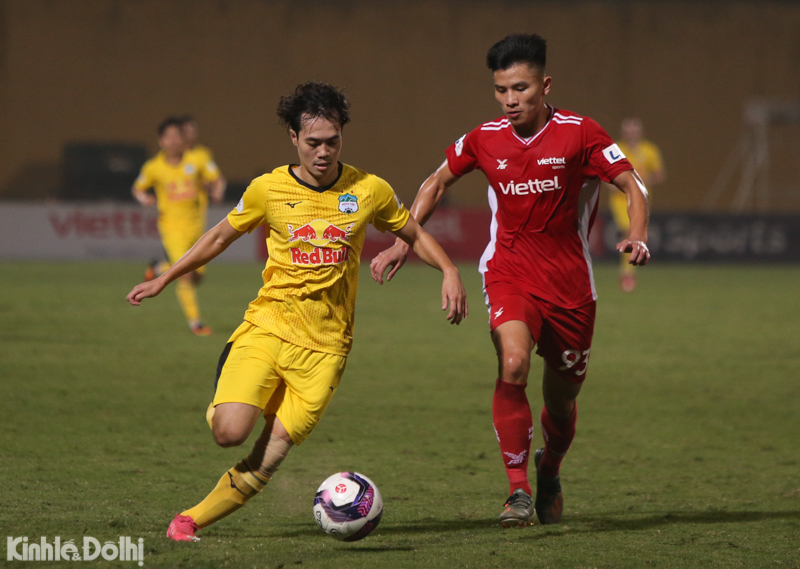 Chủ tịch CLB Hải Phòng đề xuất tổ chức "chung kết V-League 2021", HLV Trương Việt Hoàng cho rằng có lợi cho cả HAGL và Viettel - Ảnh 1
