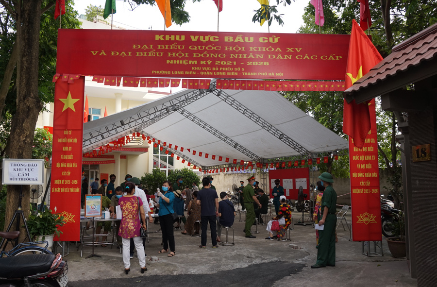 Hơn 214.000 cử tri trên địa bàn quận Long Biên đi bỏ phiếu - Ảnh 6