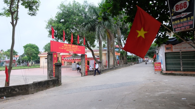 Huyện Sóc Sơn: Hơn 25 vạn cử tri nô nức đi bầu cử - Ảnh 1