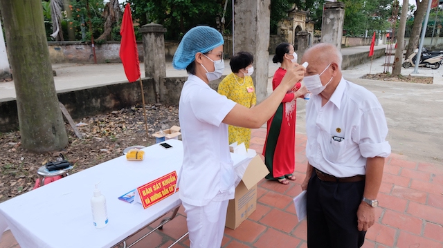 Huyện Sóc Sơn: Hơn 25 vạn cử tri nô nức đi bầu cử - Ảnh 4