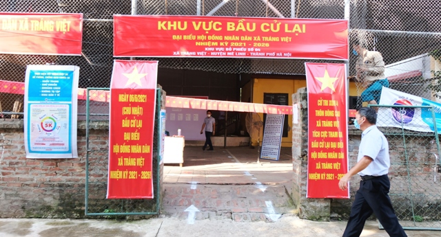 Huyện Mê Linh: Tổ bầu cử số 4 (xã Tráng Việt) tiến hành bầu cử lại do phát hiện sai phạm - Ảnh 1