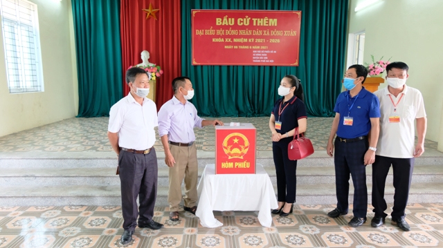 Huyện Sóc Sơn: Sẵn sàng cho ngày bầu cử thêm đại biểu HĐND cấp xã tại 4 xã - Ảnh 2