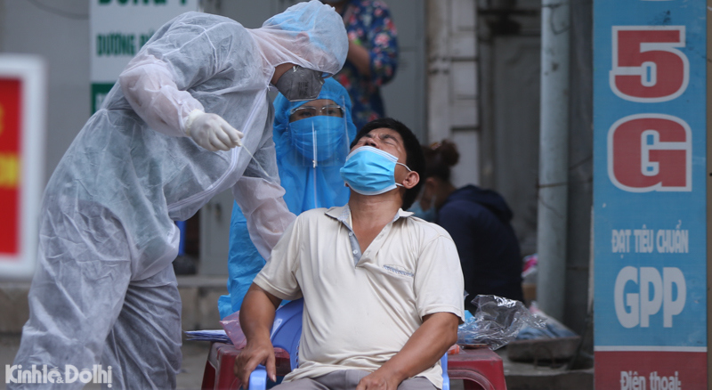 Nhiều ca nhiễm trong cộng đồng, Hà Nội phải khẩn trương chặn dịch - Ảnh 1