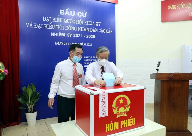 Hơn 5,4 triệu cử tri Thủ đô Hà Nội náo nức đi bầu cử đại biểu Quốc hội và HĐND các cấp nhiệm kỳ 2021 - 2026 - Ảnh 49