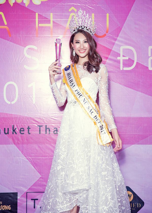 Mỹ nhân Hà Nội xuất sắc đăng quang Hoa hậu Phụ nữ Sắc đẹp 2017 - Ảnh 1