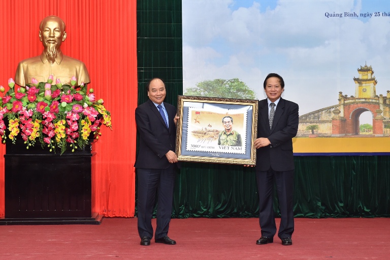 Thủ tướng dự lễ phát hành đặc biệt bộ tem bưu chính Đại tướng Võ Nguyên Giáp - Ảnh 4