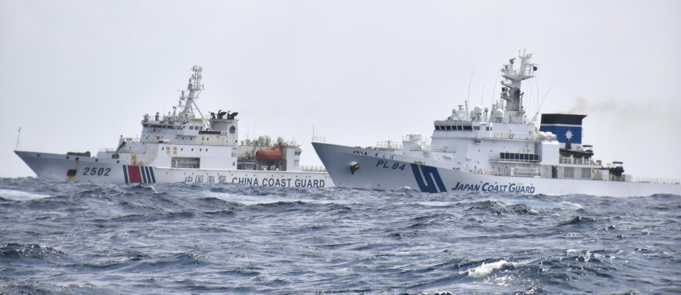 Sách xanh Nhật Bản quan ngại Trung Quốc mở rộng quân sự "thiếu minh bạch" trên biển - Ảnh 1