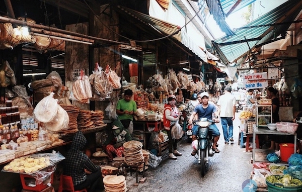TP Hồ Chí Minh: Chợ truyền thống phải ngưng bán hàng hóa không phải lương thực, thực phẩm và nhu yếu phẩm - Ảnh 1