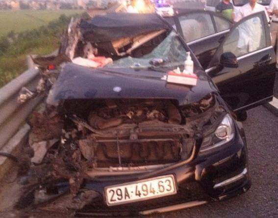 Tạm giữ hình sự lái xe vụ tai nạn 3 người chết trên cao tốc Hà Nội – Hải Phòng - Ảnh 1