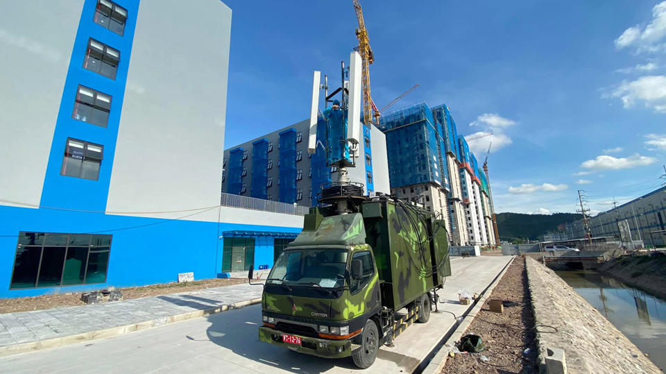 Bắc Giang: Hoàn thành lắp đặt xe phát sóng cơ động phục vụ khu cách ly tập trung ở Khu công nghiệp Vân Trung - Ảnh 6