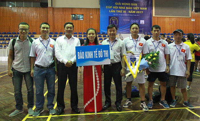 Tưng bừng khai mạc Giải Bóng bàn Cúp Hội Nhà báo Việt Nam lần thứ XI - Ảnh 2
