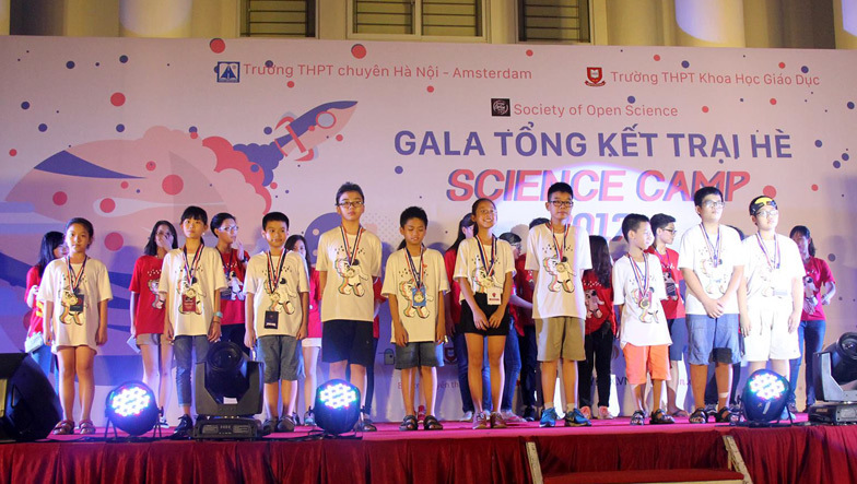 Hàng trăm học sinh Hà Nội tham gia Science Camp 2017 - Ảnh 1